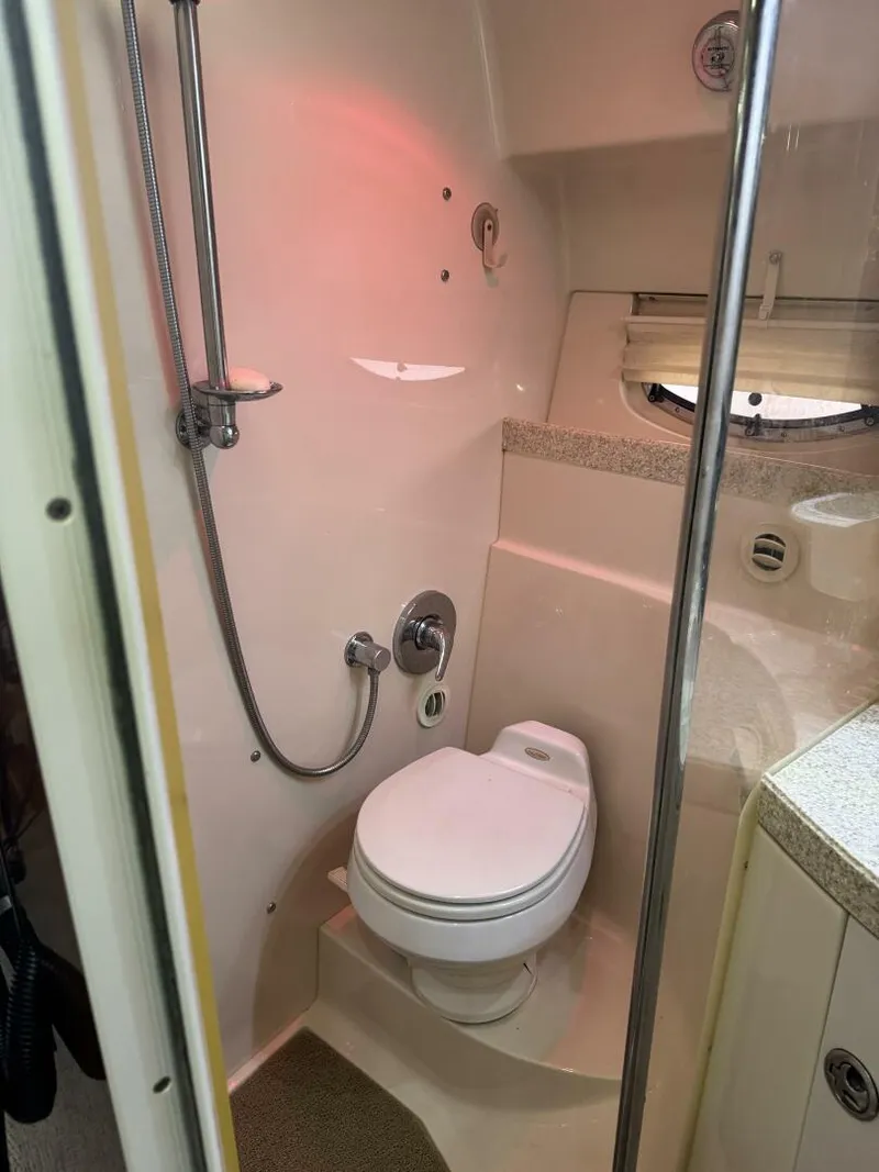 Slide: The Image of Regal 3560 Commodore 2005 - 5043161