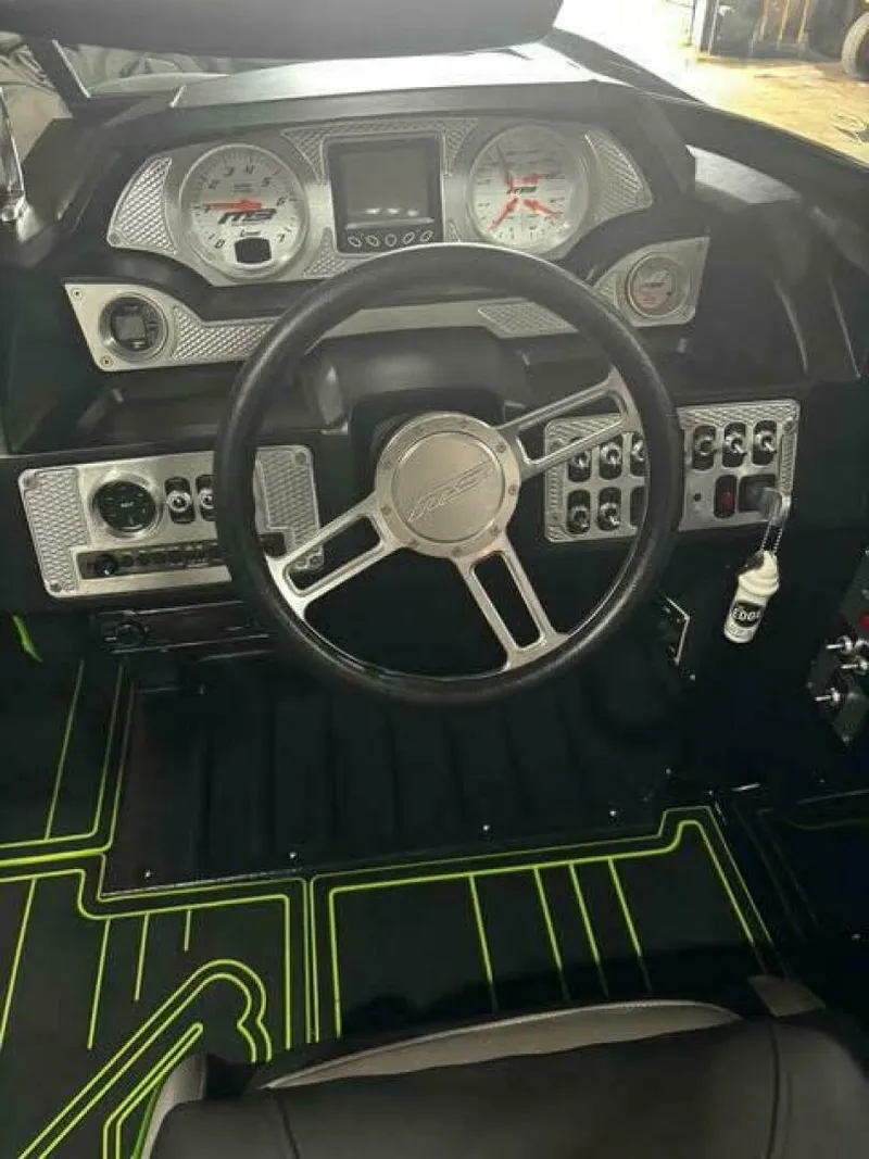 Slide: The Image of MB MB SPORTS B52 21 Classic 2017 - 5182535