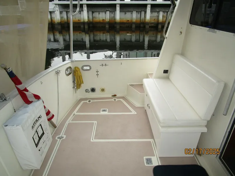 Slide: The Image of 34' Legacy cockpit port - 5047392