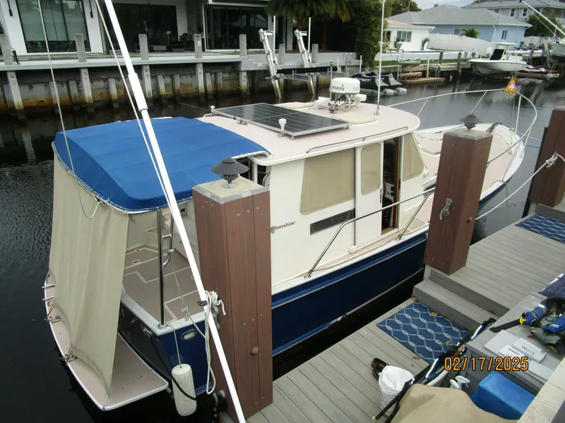 Slide: The Image of 34' Legacy starboard aft profile - 5047507