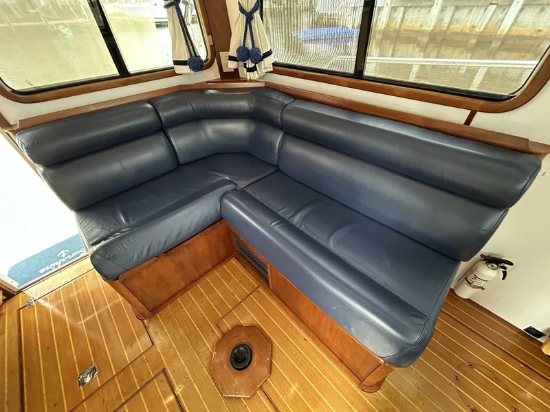 Slide: The Image of 34' Legacy salon port seating - 5047496