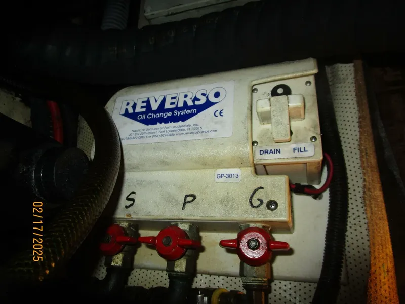 Slide: The Image of 34' Legacy oil change system - 5047465