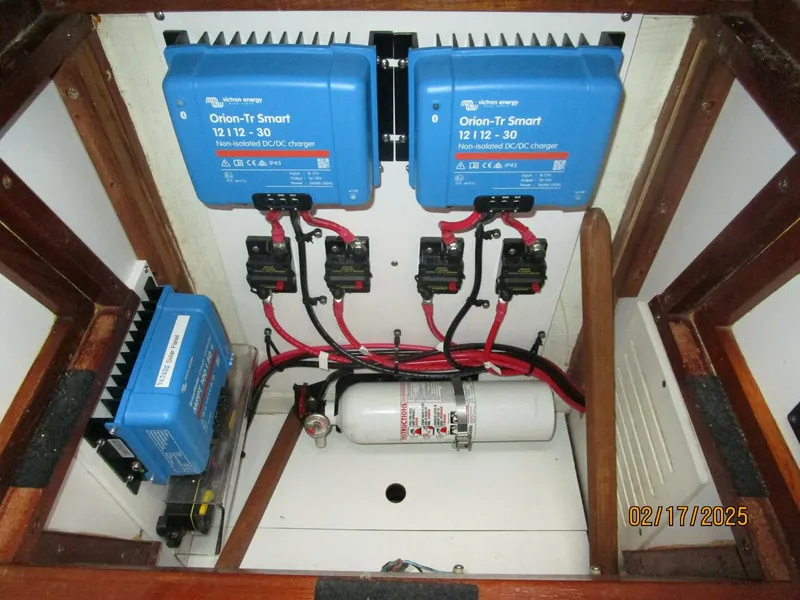 Slide: The Image of 34' Legacy solar panel controllers - 5047502