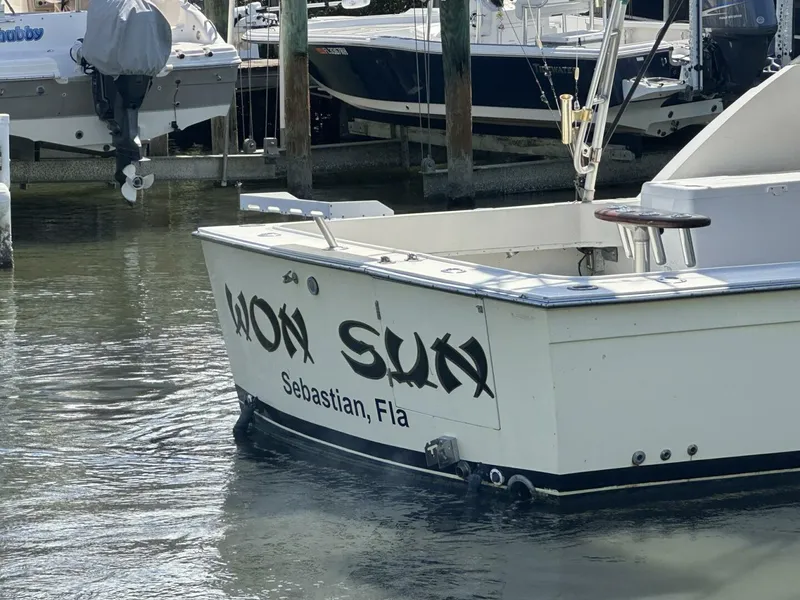 Slide: The Image of Atlantic 34 Express with Tower 1989 - 5140295