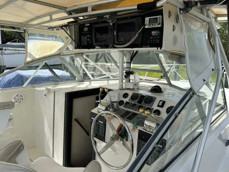 Slide: The Image of Atlantic 34 Express with Tower 1989 - 5140298