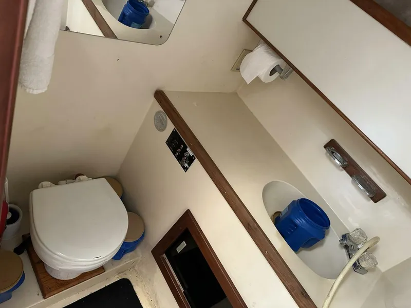 Slide: The Image of Atlantic 34 Express with Tower 1989 - 5140313