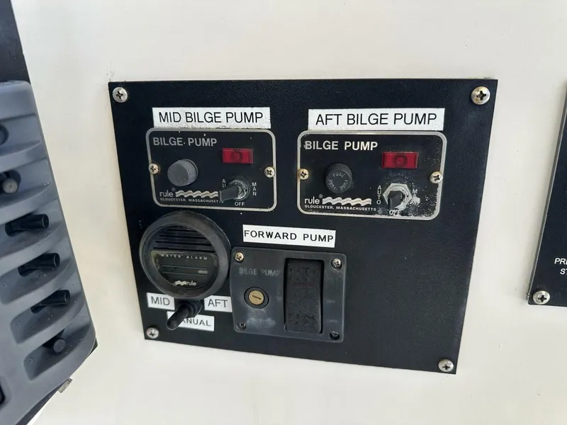 Slide: The Image of Atlantic 34 Express with Tower 1989 - 5140317