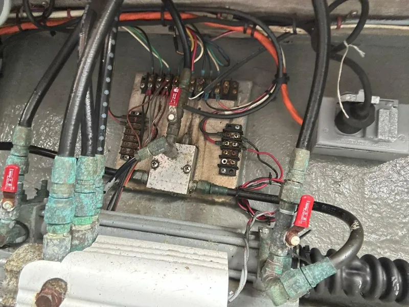 Slide: The Image of Atlantic 34 Express with Tower 1989 - 5140323