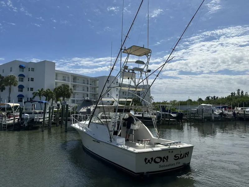 Slide: The Image of Atlantic 34 Express with Tower 1989 - 5140290