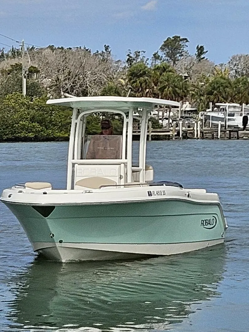 Slide: The Image of Robalo 22 2019 - 5046581