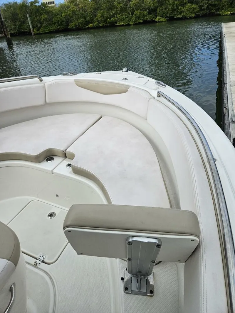 Slide: The Image of Robalo 22 2019 - 5046588
