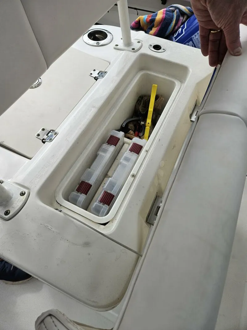 Slide: The Image of Robalo 22 2019 - 5046590