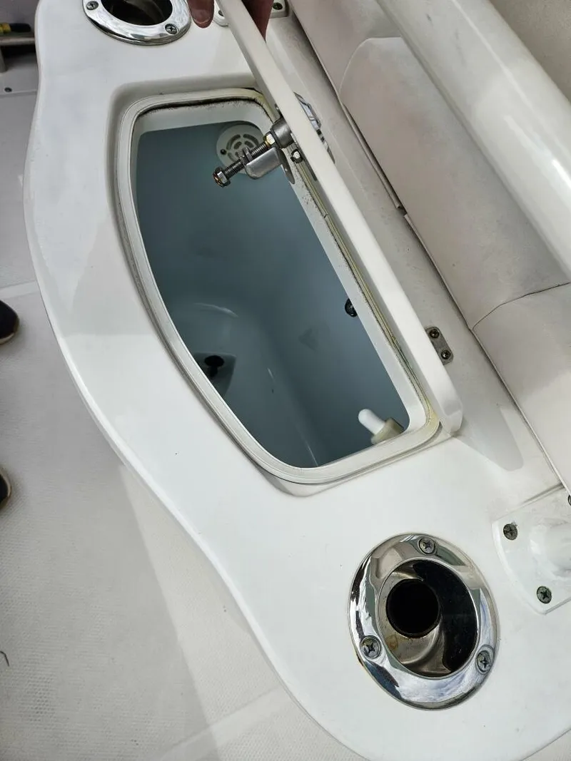 Slide: The Image of Robalo 22 2019 - 5046592