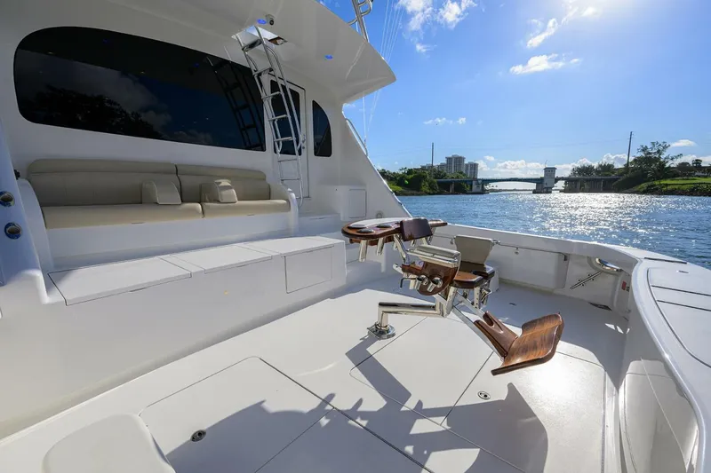 Slide: The Image of Viking 80 - LAMPLIGHTER - Cockpit 2019 Viking 80 Convertible LAMPLIGHTER - 5049126