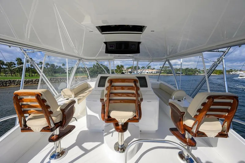 Slide: The Image of Viking 80 - LAMPLIGHTER - Flybridge 2019 Viking 80 Convertible LAMPLIGHTER - 5049118