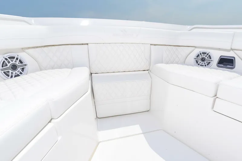 Slide: The Image of 35Regulator2025Hull005030 - 5375432