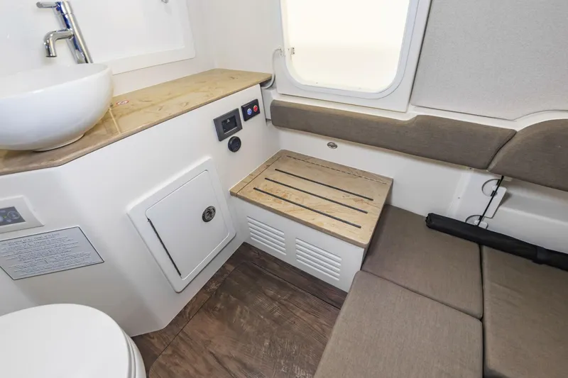 Slide: The Image of 35Regulator2025Hull005038 - 5375444