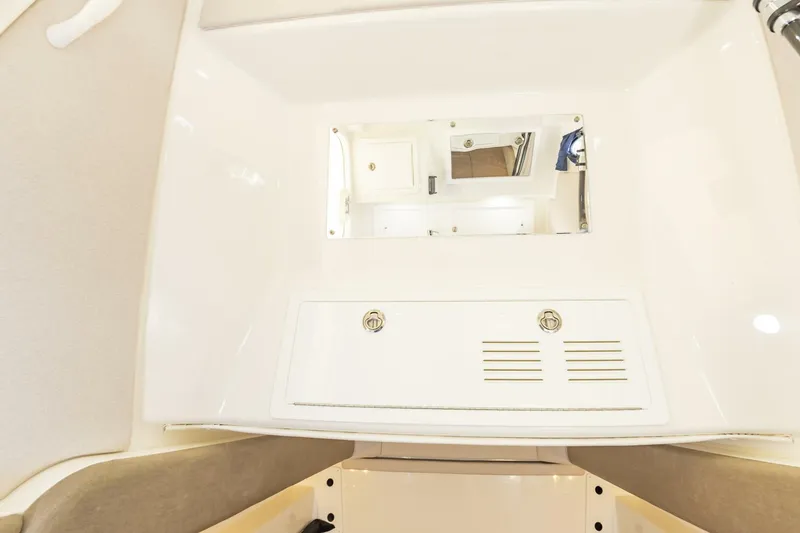 Slide: The Image of 35Regulator2025Hull005044 - 5375477