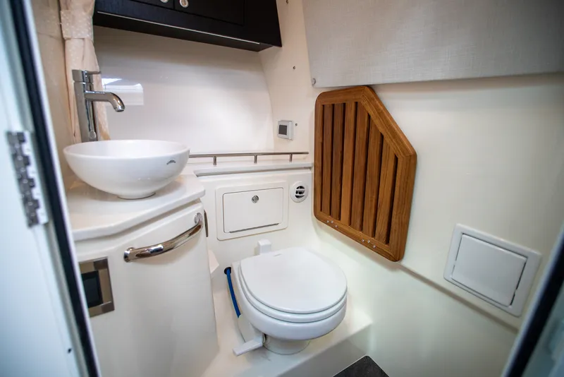 Slide: The Image of Boston Whaler 380 Realm 2026 - 27