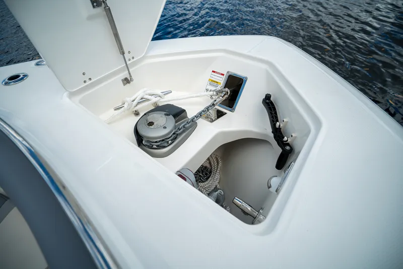 Slide: The Image of Boston Whaler 380 Realm 2026 - 35