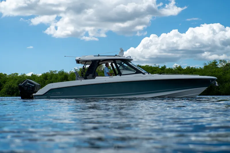 Slide: The Image of Boston Whaler 380 Realm 2026 - 49