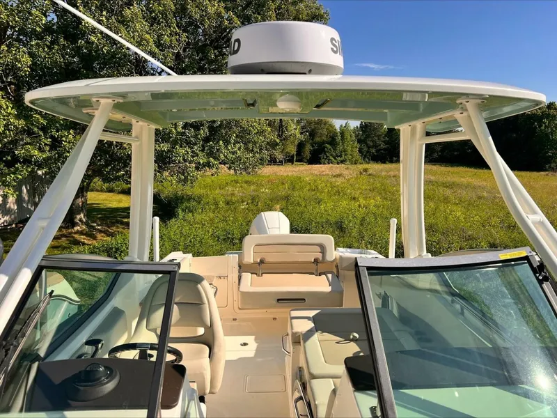 Slide: The Image of Boston Whaler 240 Vantage 2023 - 5327386