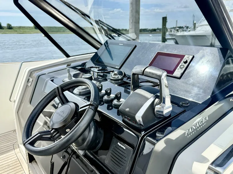 Slide: The Image of Astondoa 377 Coupe Outboard 2023 - 5529015