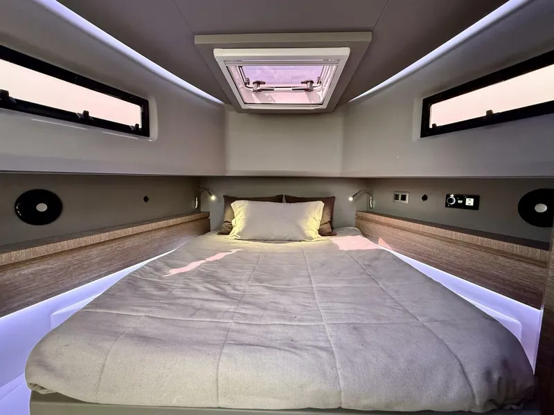 Slide: The Image of Astondoa 377 Coupe Outboard 2023 - 5529027