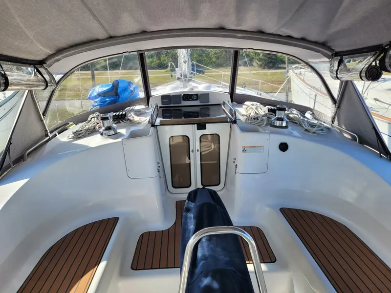 Slide: The Image of Hunter 45DS 2010 - 5049353