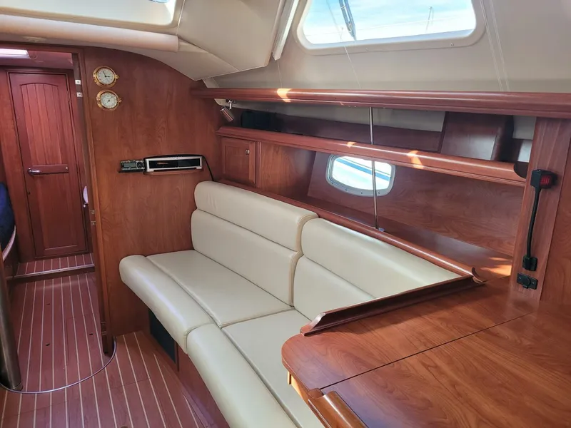 Slide: The Image of Hunter 45DS 2010 - 5049357