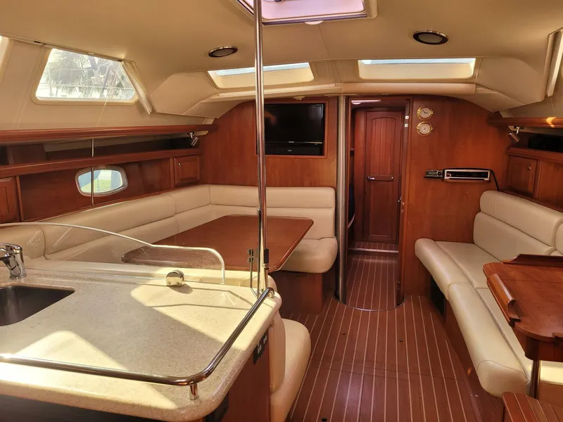 Slide: The Image of Hunter 45DS 2010 - 5049359