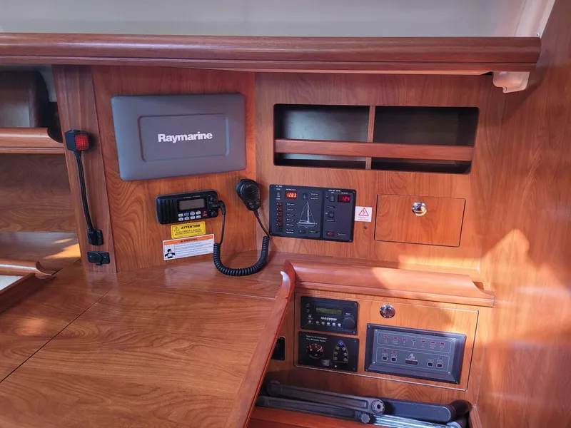 Slide: The Image of Hunter 45DS 2010 - 5049473