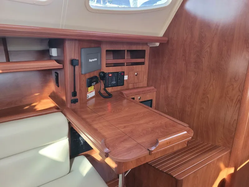 Slide: The Image of Hunter 45DS 2010 - 5049474