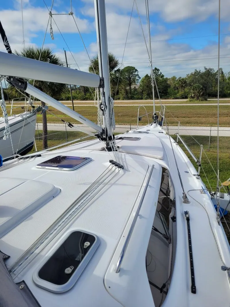 Slide: The Image of Hunter 45DS 2010 - 5049348