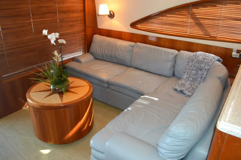 Slide: The Image of Bertram 570 Convertible 2004 - 5049690