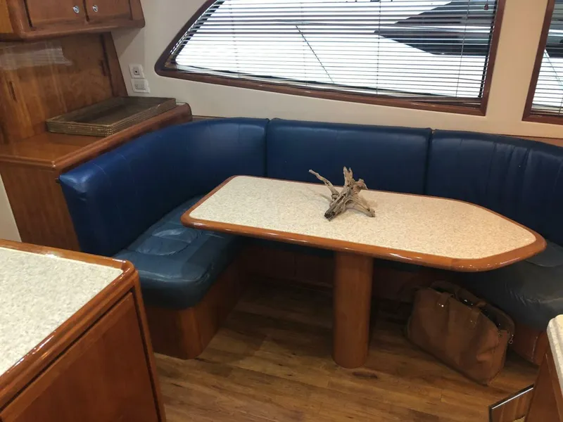 Slide: The Image of Bertram 570 Convertible 2004 - 5049705