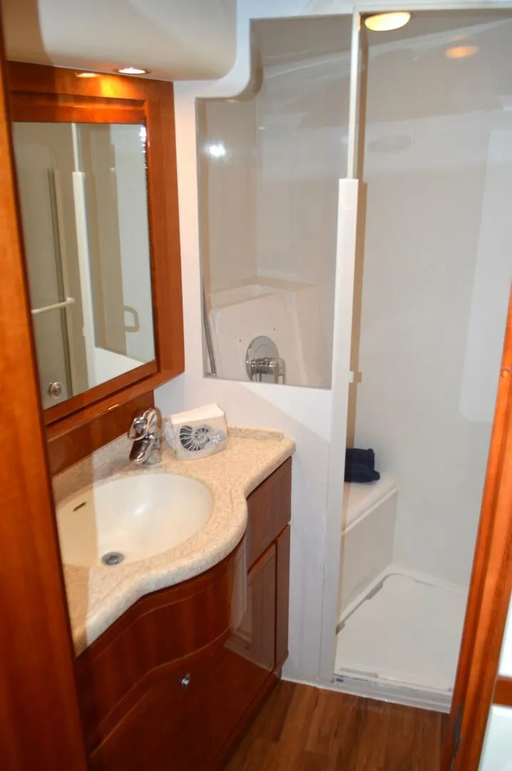 Slide: The Image of Bertram 570 Convertible 2004 - 5049720