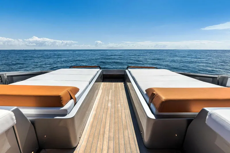 Slide: The Image of Riva 48 2022 - 5090513