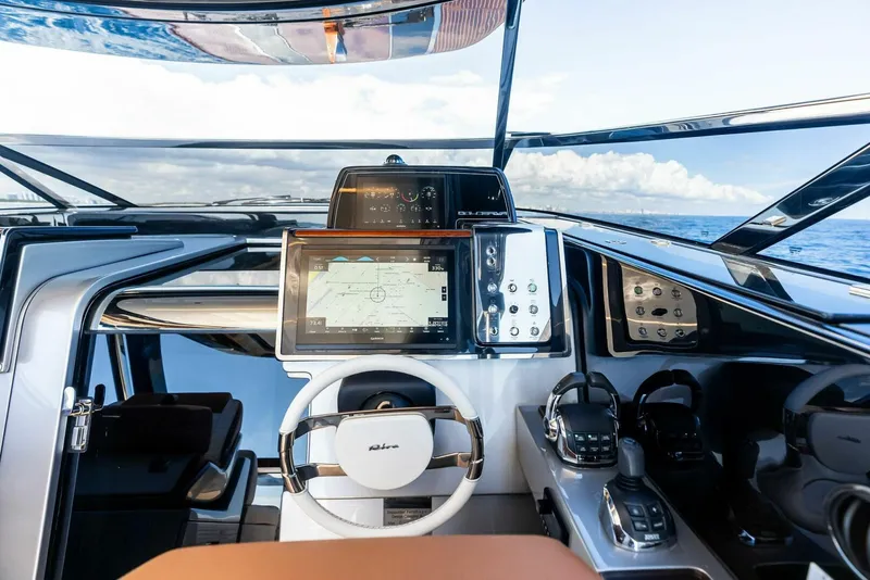 Slide: The Image of Riva 48 2022 - 5090516