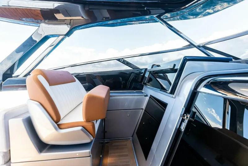 Slide: The Image of Riva 48 2022 - 5090519