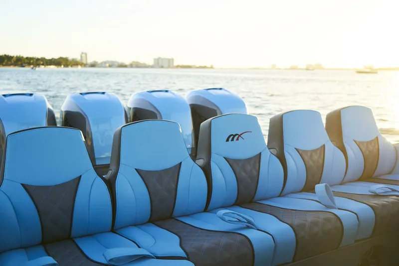 Slide: The Image of Midnight Express 37 Open 2021 - 5050022