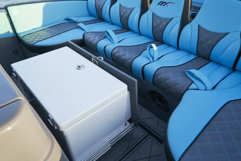 Slide: The Image of Midnight Express 37 Open 2021 - 5050036