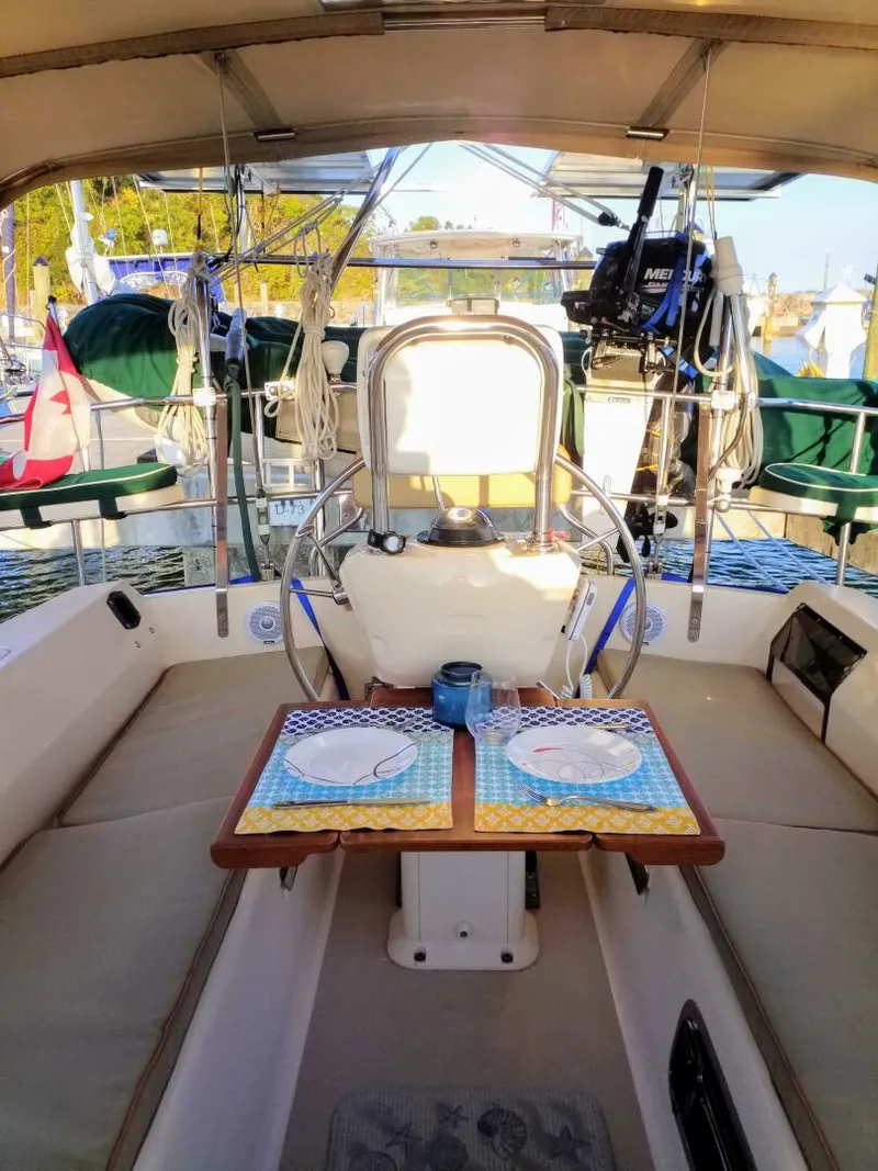 Slide: The Image of Island Packet 370 2006 - 5050538