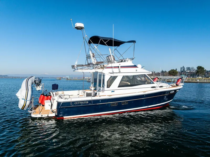 The Image of Cutwater 32CB 2016 - 5050613