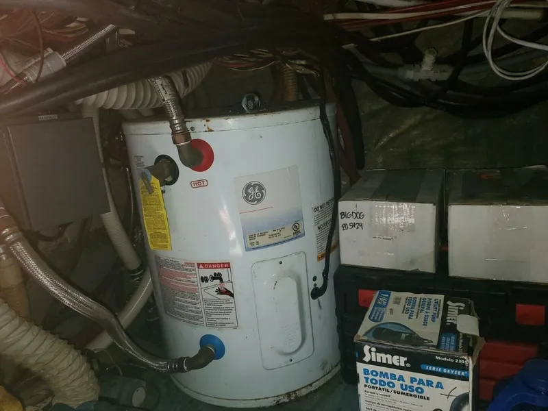 Slide: The Image of Californian 5239 Cockpit Motor Yacht 1985 - 5050862