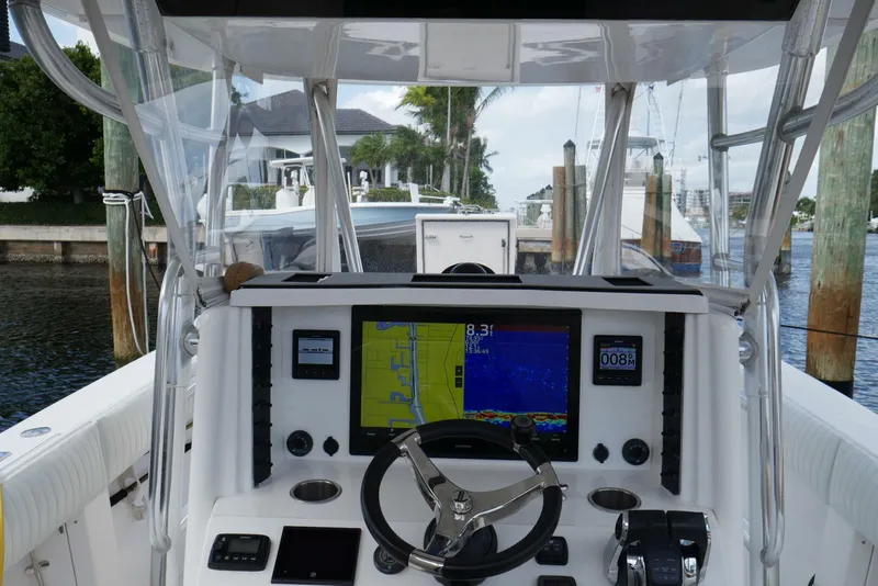 Slide: The Image of 2004 Venture 34 - Helm 2004 Venture 34 Cuddy "FINALE" - 5051226