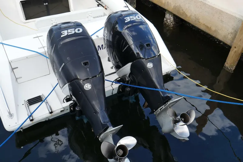 Slide: The Image of 2004 Venture 34 - Engines 2004 Venture 34 Cuddy "FINALE" - 5051217