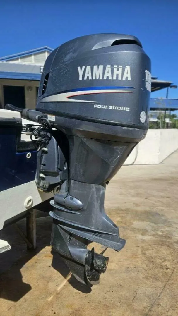 Slide: The Image of Cobia 19 Bay 2009 - 5115484