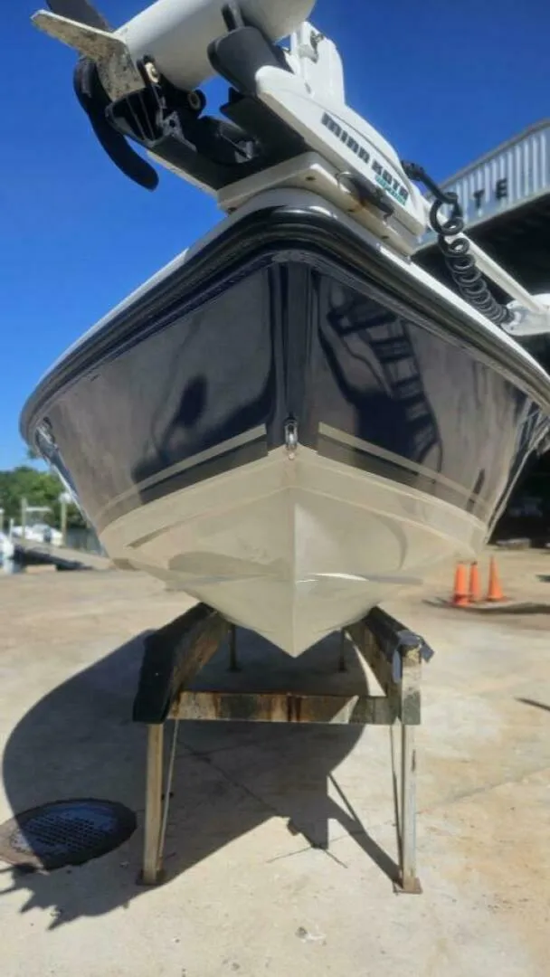 Slide: The Image of Cobia 19 Bay 2009 - 5115487