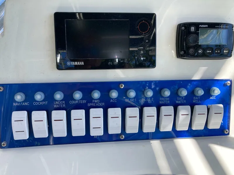 Slide: The Image of Cuda Craft 21 1972 - 5052857